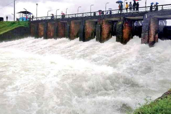 தொடர்ந்தும் குறைக்கப்படும் பிரதான நீர்த்தேக்கங்களின் நீர்மட்டம் : வெளியான தகவல் | Water Levels In Major Reservoirs Reduced தொடர்ந்தும் குறைக்கப்படும் பிரதான நீர்த்தேக்கங்களின் நீர்மட்டம் : வெளியான தகவல் | Water Levels In Major Reservoirs Reduced