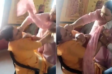 அடிக்கடி இதே வேலையா போச்சு; ஆசிரியையை புரட்டி எடுத்த பள்ளி முதல்வர் - அதிர்ச்சி Video!