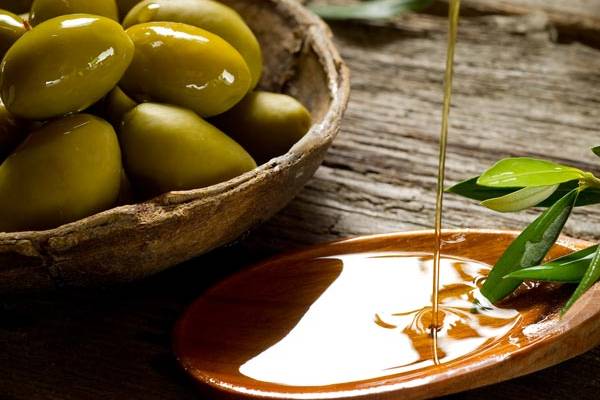 இந்த ஆரோக்கிய பிரச்சினைகள் இருக்கா? தூங்கும் முன் தொப்புளில் ஆலிவ் எண்ணெய் தடவுங்க! | Benefits Of Olive Oil Applied On Belly Button இந்த ஆரோக்கிய பிரச்சினைகள் இருக்கா? தூங்கும் முன் தொப்புளில் ஆலிவ் எண்ணெய் தடவுங்க! | Benefits Of Olive Oil Applied On Belly Button