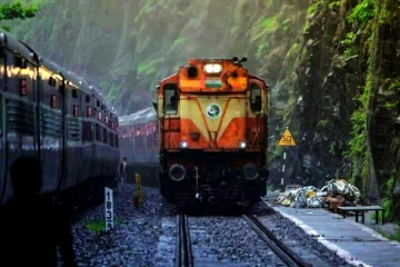 4 நாட்கள்.. 13 மாநிலங்களை கடந்து செல்லும் ஒரே ரயில் - இந்த மாநிலத்தில் மட்டும் நிற்காது!
