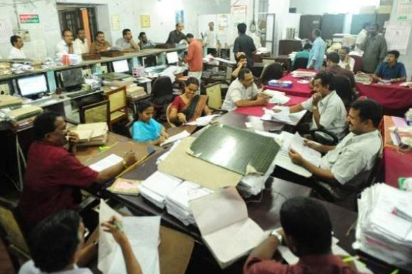 இலங்கையில் அரச வேலைக்காக காத்திருப்பவர்களுக்கு அதிர்ச்சி தகவல்! | Shocking News Those Waiting Govt Jobs In Sri Lanka