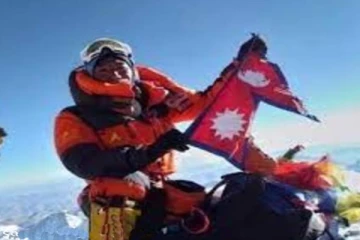 27 வது முறையாக எவரெஸ்ட் சிகரத்தில் ஏறி சாதனை படைத்த நபர்!