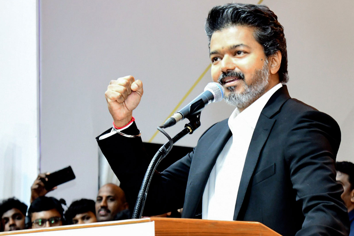 எம்.ஜி.ஆரின் 50 வருட வரலாற்றை மாற்றிய தமிழக முதல்வர் விஜய் ; தட்டி தூக்கிய த.வெ.க | Vijay Breaks Mgr S 50 Year Political Record எம்.ஜி.ஆரின் 50 வருட வரலாற்றை மாற்றிய தமிழக முதல்வர் விஜய் ; தட்டி தூக்கிய த.வெ.க | Vijay Breaks Mgr S 50 Year Political Record