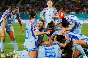 கோல் மழை பொழிந்து சுவிஸை பந்தாடிய ஸ்பெயின்! முதல் முறையாக காலிறுதிக்கு தகுதி