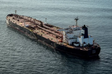 சந்தேகத்துக்குரிய ரஷ்ய கப்பல் தொடர்பில் பிரான்ஸ் எடுத்துள்ள முடிவு