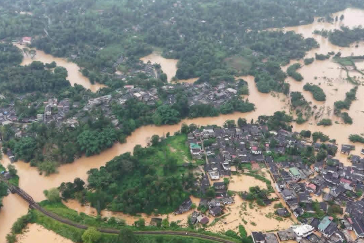 மோசமான வானிலை காரணமாக நாட்டில் 11,832 பேர் பாதிப்பு | 11832 People Affected Bad Weather In The Country