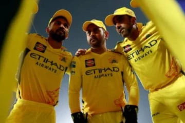 இந்த சீசனையே சாமிக்கு விட்ருங்க.. விளாசும் ரசிகர்கள் - சிஎஸ்கே என்ன செய்யப்போகிறது?