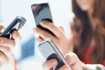 දුරකථන ගාස්තු යළිත් ඉහළ යයි..වැඩි වන විදිය මෙන්න..