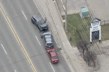 அஜாக்ஸில் பல வாகனங்கள் மோதி விபத்து; ஒருவர் உயிரிழப்பு