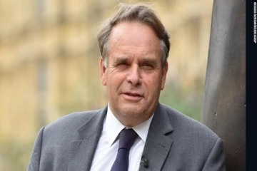 ஆபாச காணொளியினால் பதவி துறக்க நேரிட்ட நாடாளுமன்ற உறுப்பினர்