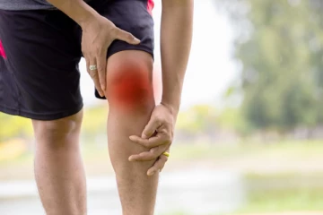 மோசமான மூட்டுவலியை குறைக்கனுமா? அப்போ கட்டாயம் இந்த பொருட்களை உங்க உணவில் சேர்த்து கொள்ளுங்க!