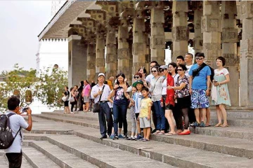 இலங்கைக்கு வரும் வெளிநாட்டு சுற்றுலாப் பயணிகளின் எண்ணிக்கை அதிகரிப்பு