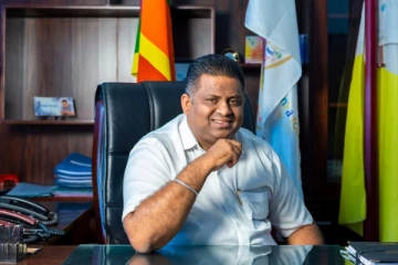 மீண்டும் இராஜாங்க   அமைச்சராக அருந்திக்க பெர்ணான்டோ!