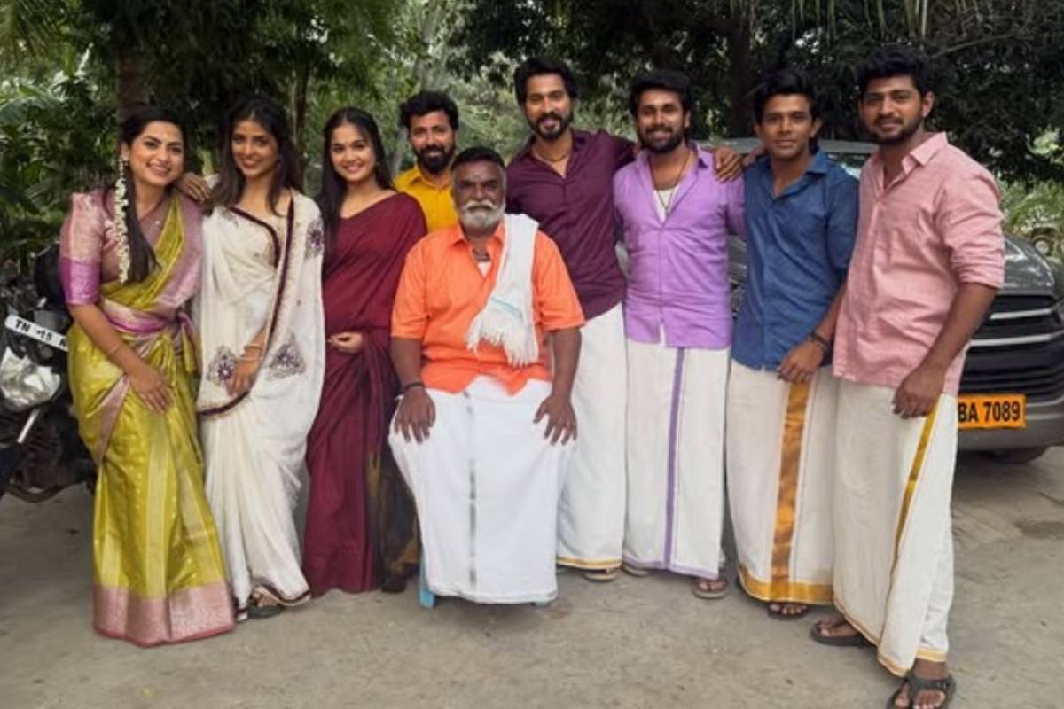 அய்யனார் துணை சீரியல் நடிகை மதுமிதா பிறந்தநாள் கொண்டாட்டம்... வீடியோ இதோ | Ayyanar Thunai Serial Actress Madhumitha Bday அய்யனார் துணை சீரியல் நடிகை மதுமிதா பிறந்தநாள் கொண்டாட்டம்... வீடியோ இதோ | Ayyanar Thunai Serial Actress Madhumitha Bday