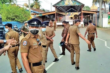 யாழில் பொலிஸ் உத்தியோகத்தர் ஒருவர் அதிரடி கைது