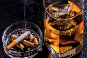 மீண்டும் உயரும் மது மற்றும் சிகரெட்டு விலைகள்