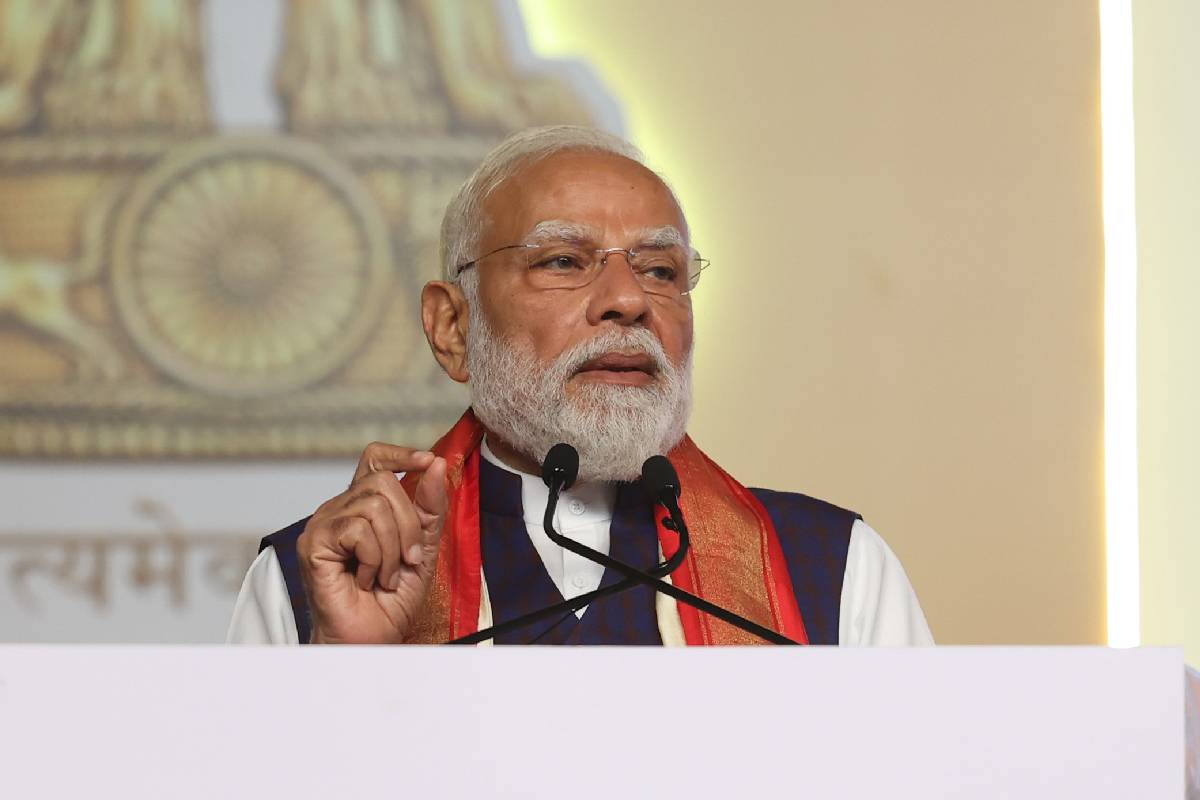 ஊழியர்கள் வீட்டில் இருந்து பணி, ஆன்லைன் கல்வி - மோடி கோரிக்கை | Modi Request To Resume Work From Home Online Class