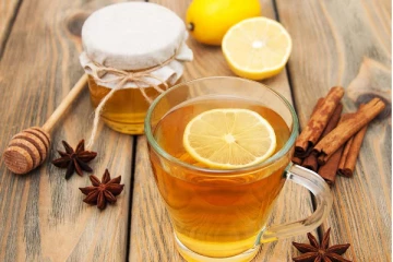 தேனுடன் எலுமிச்சை சாறு கலந்து குடிங்க! தாறுமாறாக எடையைக் குறைக்கலாம்