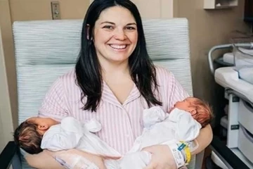 உலகின் கவனத்தை ஈர்த்த அதிசய இரட்டை குழந்தைகள்!