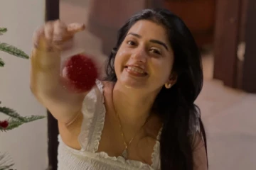 நடிகை மீரா ஜாஸ்மினை நினைவிருக்கா.. இப்போது எப்படி இருக்கிறார் பாருங்க