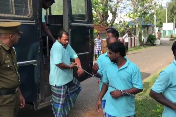 இலங்கையில் பிடிபட்ட மீனவர்களுக்கு மூன்று வருட சிறை! | Three Years In Prison For Fishermen Caught
