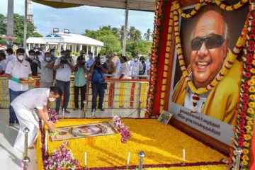 “ரூ.39 கோடி செலவில் 2.21 ஏக்கரில் மெரினாவில் கருணாநிதிக்கு நினைவிடம்” : முதல்வர் மு.க.ஸ்டாலின் அறிவிப்பு!