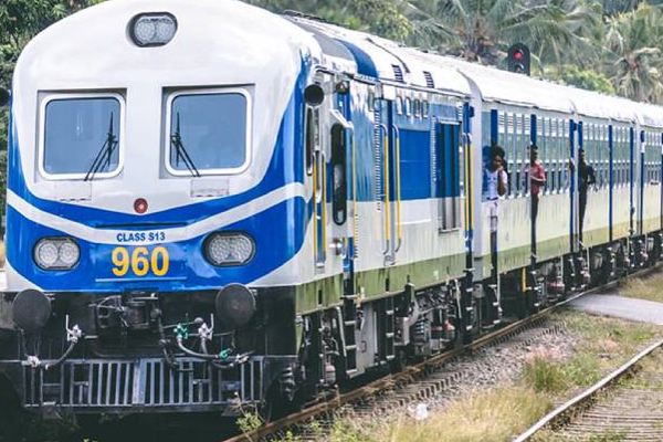 இலங்கையில் முடங்கும் அபாயத்தில் ரயில் சேவைகள்! | Train Services In Sri Lanka Being Paralyzed Soon