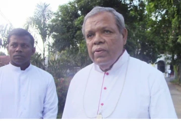 வரலாற்றில் முதல் முறையாக மட்டு. ஆயர் இல்லத்தினால் அருட்தந்தையர்களுக்கு எதிராக வழக்கு