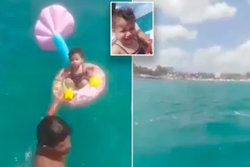 கதறியழுதபடி கடலுக்கு நடுவில் மிதந்துகொண்டிருந்த குழந்தை: பதறவைக்கும் சம்பவம்