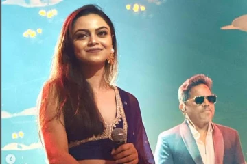 சூப்பர் சிங்கர் பூஜா வெங்கட்-ஆ இது!! யார் கூட இருக்காங்க தெரியுமா..புகைப்படங்கள்..