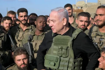 முதல்முறையாக இராணுவத்தினரை சந்தித்த இஸ்ரேல் பிரதமர்