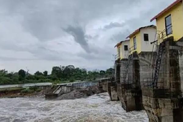 பேராறு நீர்த்தேக்க நீரை பருகுவதால் ஆபத்தில்லை! வெளியான அறிவிப்பு | No Danger Drinking Peraru Reservoir Water