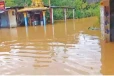 දික්ඔය පිටාර ගලයි - නිවාස රැසක් සහ සංචාරක හෝටලයක් ජලයෙන් යටවෙයි
