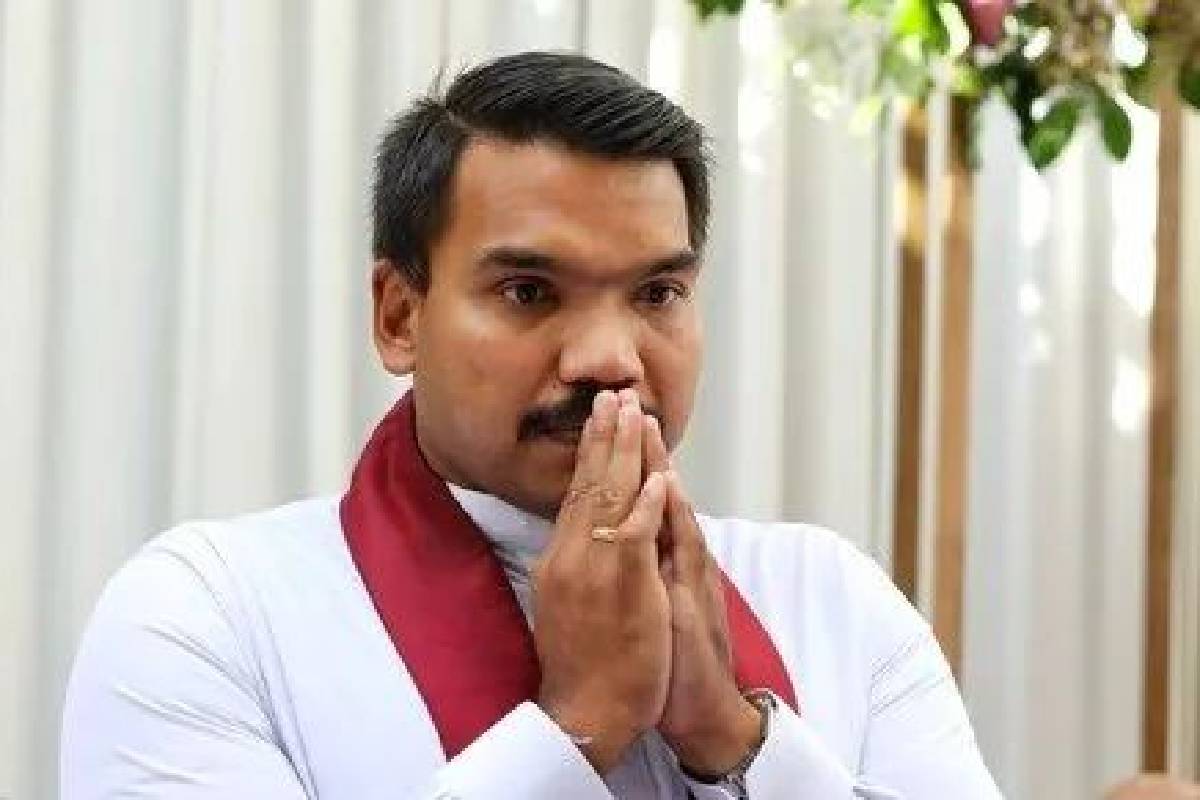 நாமல் சிறைக்கு செல்வதை எவரும் தடுக்கமுடியாது:எதிரணி எம்.பி உறுதிபட தெரிவிப்பு | Namal Cannot Be Stopped From Going To Jail