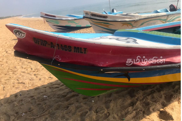 முல்லைத்தீவு கடலில் சட்டவிரோத கடற்தொழில் நடவடிக்கையில் ஈடுபட்டவர்கள் கைது (Photos) | 9 Fishermen Arrested Illegal Fishing In Mullaitivu