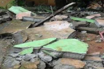 கொழும்பில் திடீரென இடிந்து விழுந்த வீடு!