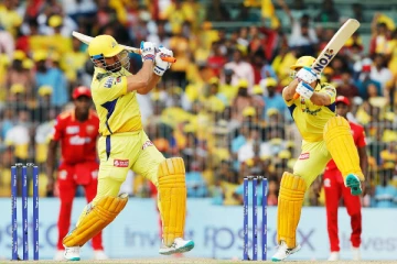 மைதானத்திற்குள் காலடி எடுத்து வைத்த தோனி - அதிர்ந்த சேப்பாக்கம்