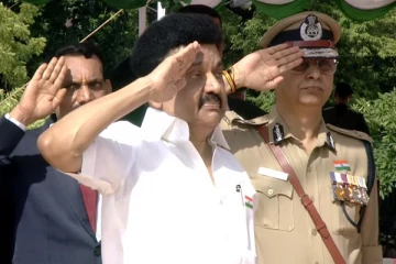 78 வது சுதந்திர தின விழா - கோட்டையில் கொடி ஏற்றி முதல்வர் ஸ்டாலின் உரை