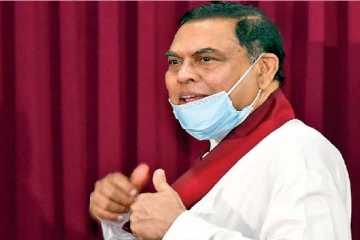 பீரிஸை தொடர்ந்து இந்தியா பறக்கிறார் பஸில் ராஜபக்ச