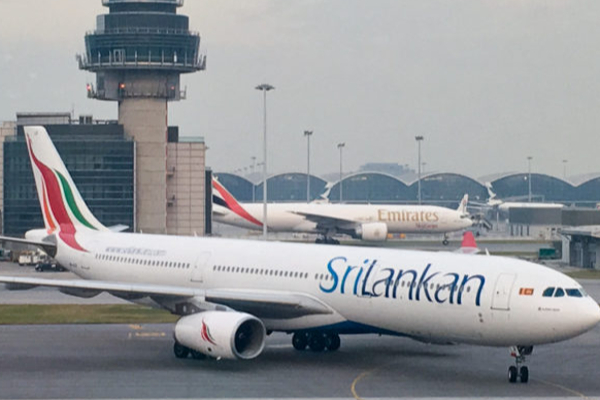 நாட்டைவிட்டு வெளியேறிய விமான கட்டுப்பாட்டாளர்கள்! | Flight Controllers Who Left The Country