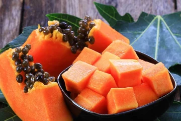 தினமும் பப்பாளி ஒரு துண்டு சாப்பிட்டால் என்னென்ன நன்மைகள் இருக்கும் தெரியுமா?