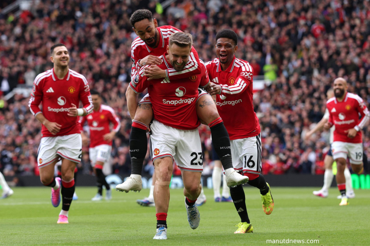 Manchester United 3-2 Nottem Forest Manchester United 3-2 Nottem Forest