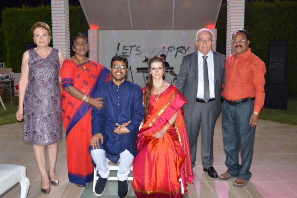 வெளிநாட்டு பெண்ணை இந்து முறைப்படி திருமணம் செய்து கொண்ட இந்திய இளைஞர்! வைரலாகும் புகைப்படங்கள் | Turkey Girl Married To Indian Woman