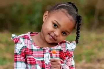 துணிக்கூடைக்குள் உயிரற்ற நிலையில் கண்டுபிடிக்கப்பட்ட குழந்தை: அதிர்ச்சியில் பெற்றோர்