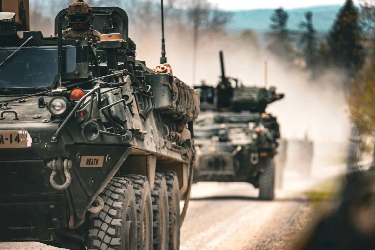 ஈரான் போரில் அதிரடி திருப்பம்... ஹார்முஸ் பகுதியில் 5,000 கடற்படை வீரர்களைக் களமிறக்கும் ட்ரம்ப் | Hormuz Trump Deploys Marines ஈரான் போரில் அதிரடி திருப்பம்... ஹார்முஸ் பகுதியில் 5,000 கடற்படை வீரர்களைக் களமிறக்கும் ட்ரம்ப் | Hormuz Trump Deploys Marines