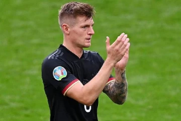 சர்வதேச கால்பந்தது போட்டிகளிலிருந்து பிரபல ஜேர்மனி வீரர் ஓய்வு! அதிரச்சியில் ரசிகர்கள்