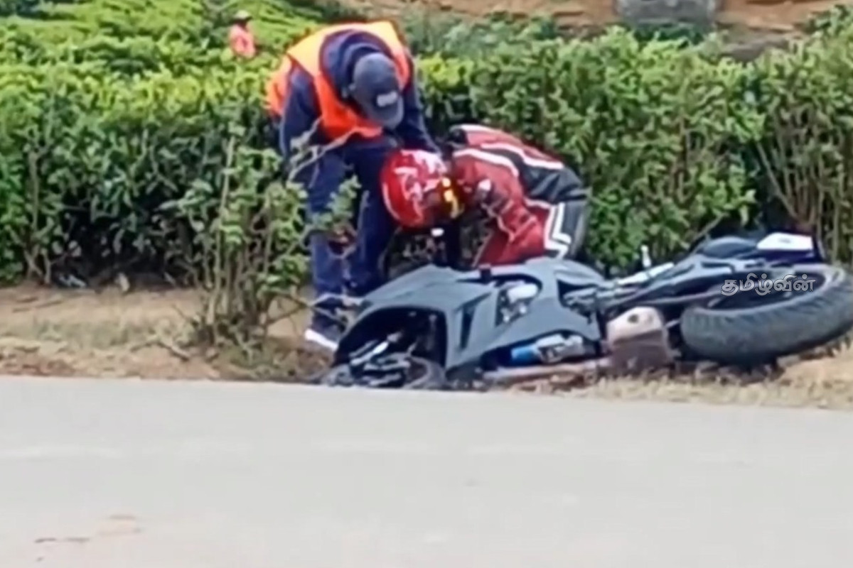 மோட்டார் சைக்கிள் பந்தயத்தில் ஏற்பட்ட விபத்து - இருவர் படுகாயம் | Accident During Motorcycle Race In Nuwara Eliya