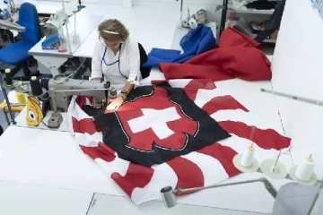 சுவிஸ் தொழிலாளர்கள் தொடர்பில் பெடரல் புள்ளியியல் அலுவலகம் வெளியிட்ட தகவல்