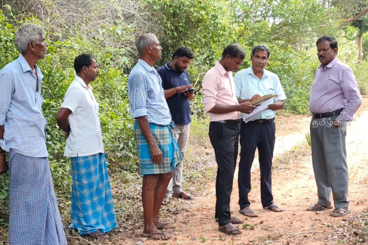 வனஇலாகா ஆக்கிரமித்துள்ள காணிகளை விடுவிக்க வலியுறுத்திய ரவிகரன் எம்.பி; காணி விடுவிப்பு தொடர்பில் களஆய்வு முன்னெடுப்பு | Field Assessment Regarding Land Release Initiated