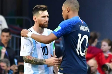 ලෝක කුසලාන පිටිය උඩු යටිකුරු වෙයි - තරගය තීව්‍ර කල Mbappé..!